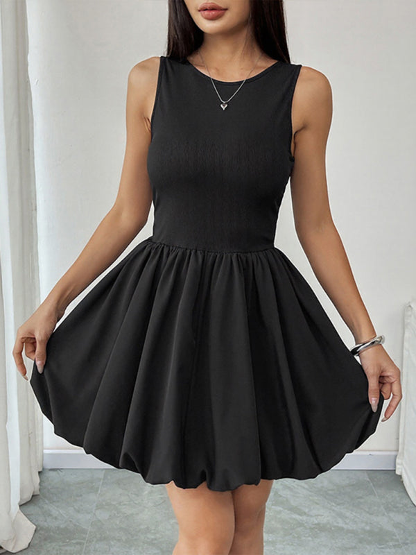 Neues ärmelloses Minirock-Westenkleid mit Blumenmuster 