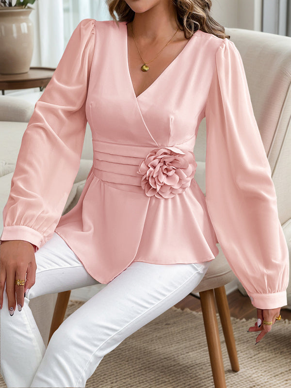 Waist V-neck 3D floral shirt – detail view