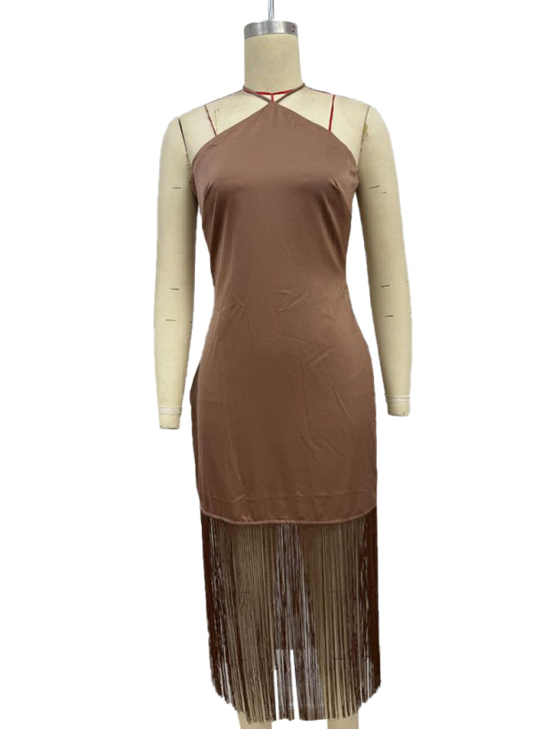 Einfarbiges, schulterfreies, figurbetontes Kleid mit Quasten 