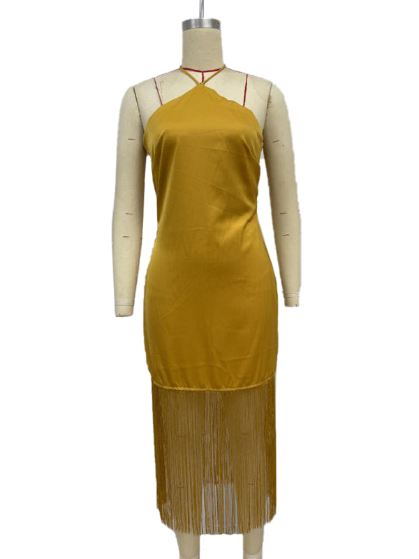 Einfarbiges, schulterfreies, figurbetontes Kleid mit Quasten 