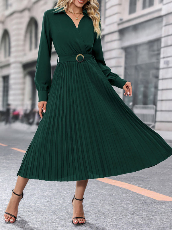 Modisches und schlichtes einfarbiges Kleid mit Reverskragen 