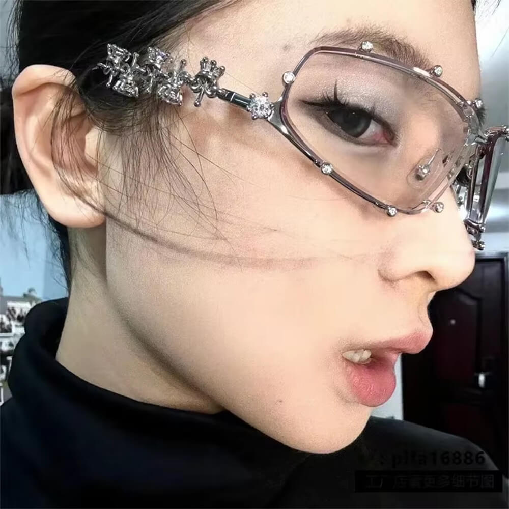 JEWELED SUNGLASSES WITH DELICATE CRYSTAL EMBELLISHMENTS