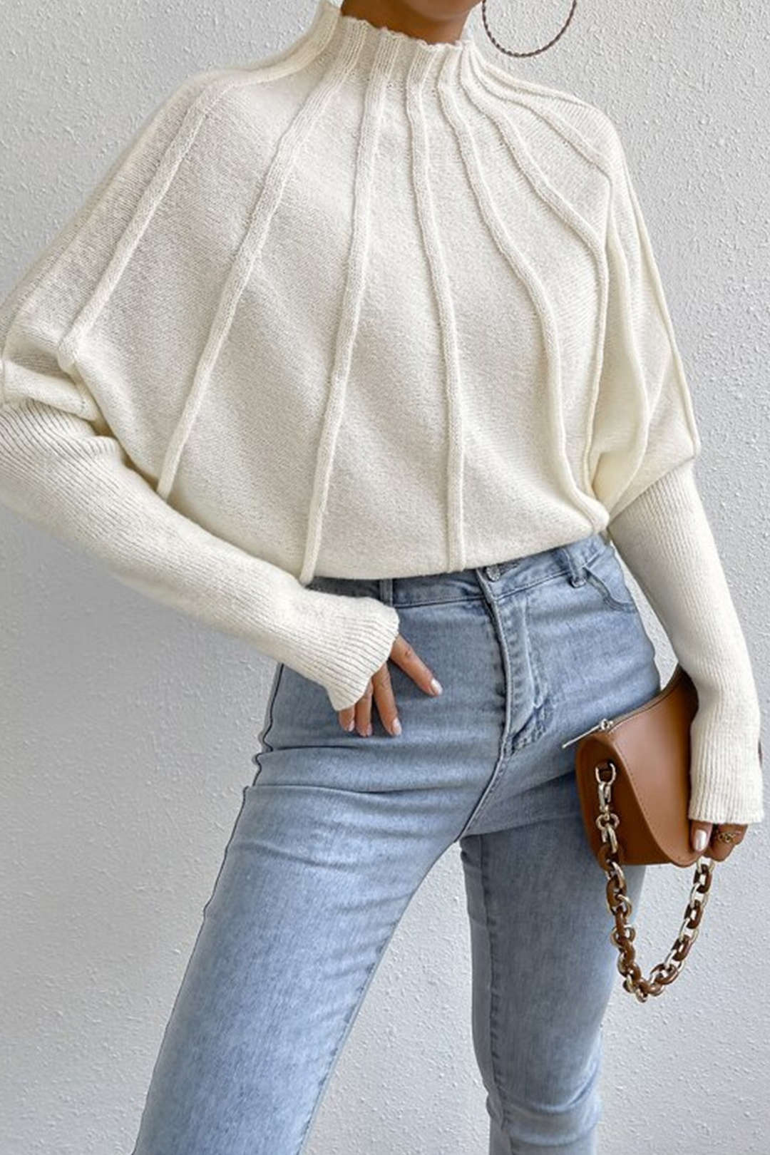 KNIT SWEATER CREAM COLOR STRUCTURED BATWING ICONIC 2000S-INSPIRED SWEATER