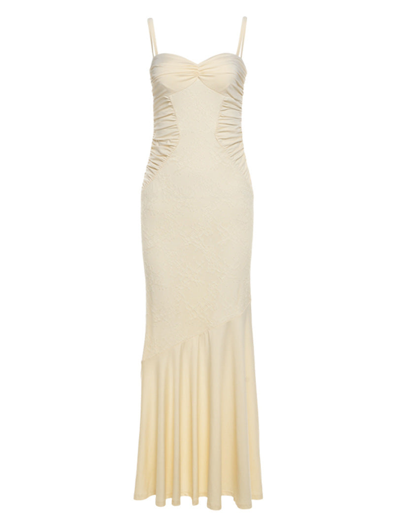 LACE MERMAID DRESS WITH VINTAGE LACE DETAILS AND SLIM FIT DESIGN