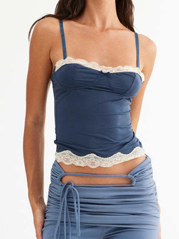 LACE-TRIMMED BLUE CAMISOLE TOP FOR EVERYDAY COMFORT