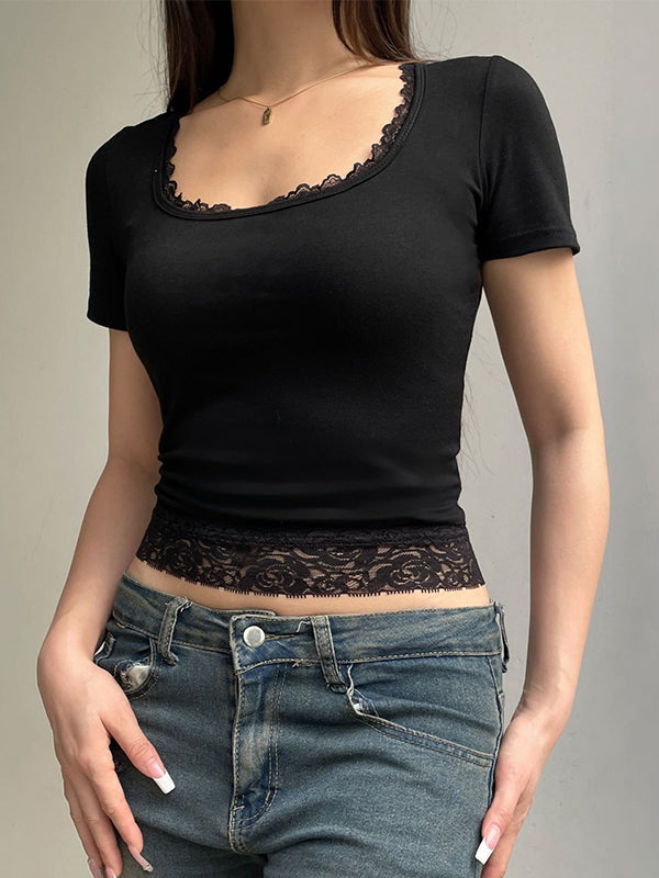 LACE-TRIMMED TOP WITH SQUARE NECKLINE - FASHION-FORWARD CROP DESIGN