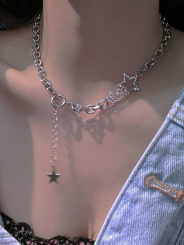 LAYERED NECKLACE WITH RHINESTONE STAR PENDANT