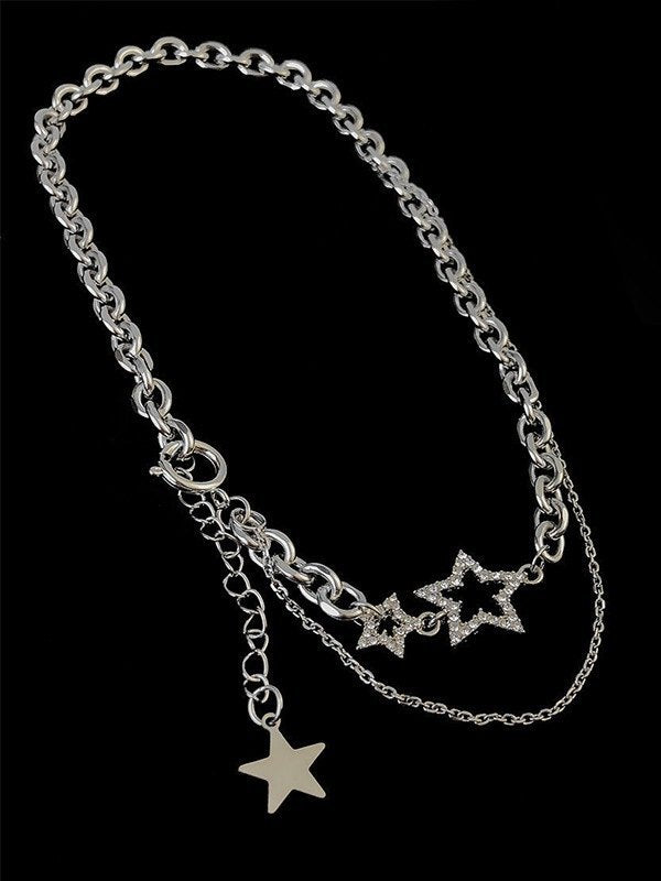 LAYERED NECKLACE WITH RHINESTONE STAR PENDANT