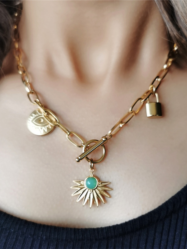 Leaves Devil’s Eye Lock Pendant OT Buckle Collarbone Necklace - Golden / FREESIZE