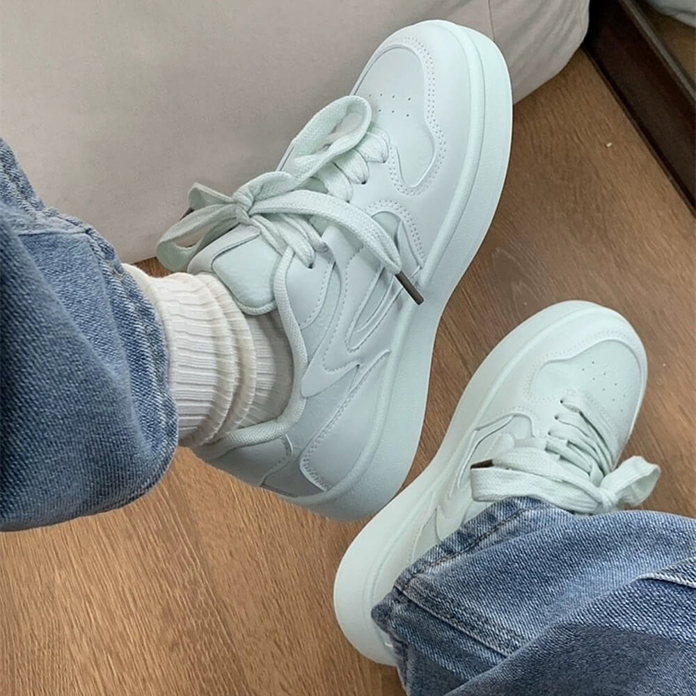 LIGHT GREEN SNEAKERS FOR MEN OR WOMEN