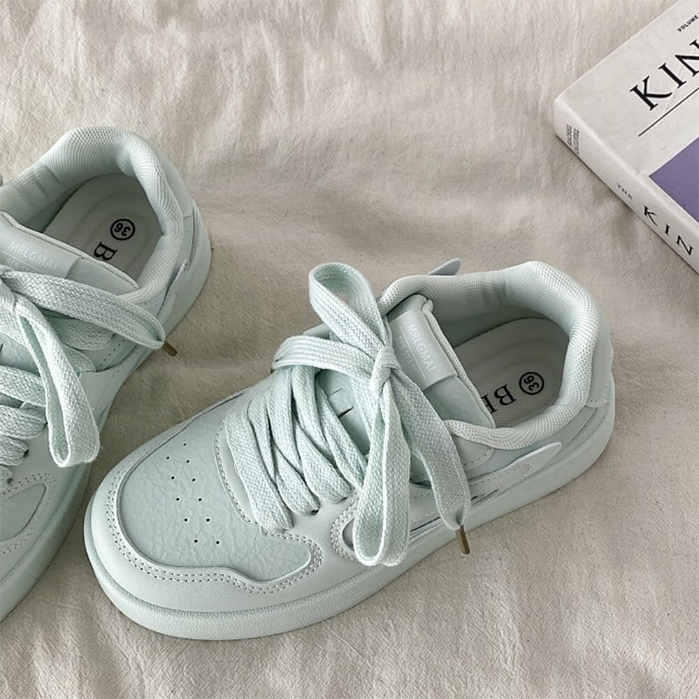 LIGHT GREEN SNEAKERS FOR MEN OR WOMEN