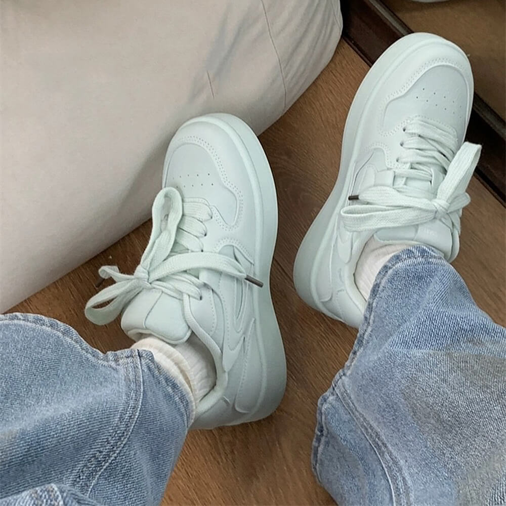 LIGHT GREEN SNEAKERS FOR MEN OR WOMEN