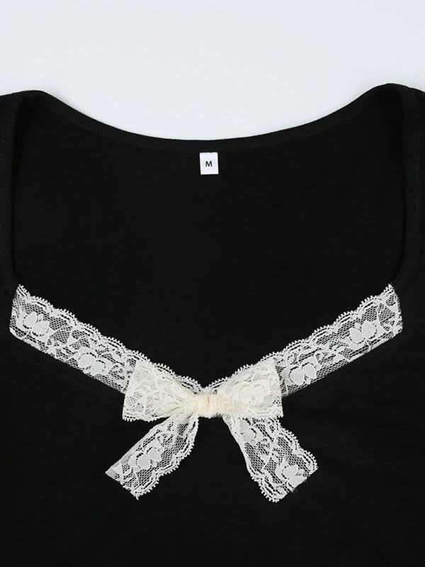 LONG-SLEEVED TOP WITH LACE AND BOW TIE DETAIL FOR ELEGANCE