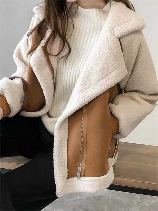 LOOSE FIT BEIGE SHERPA-TRIMMED JACKET FOR COLD WEATHER