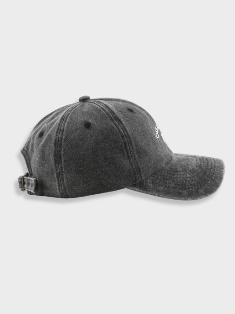 MAROON BASEBALL CAP TIMELESS ACCESSORY CLASSIC DESIGN