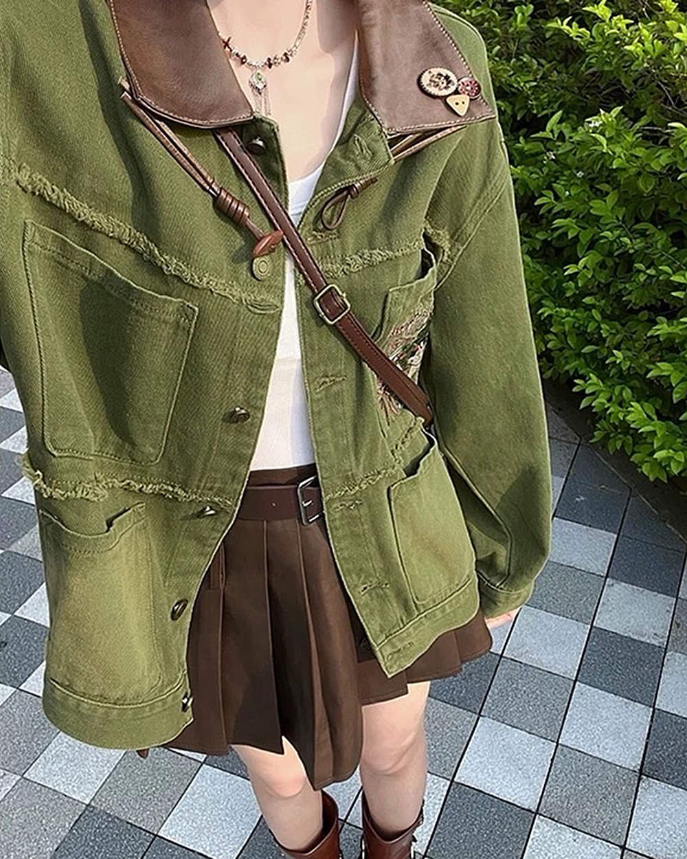 MOON CAT EMBROIDERED DENIM JACKET