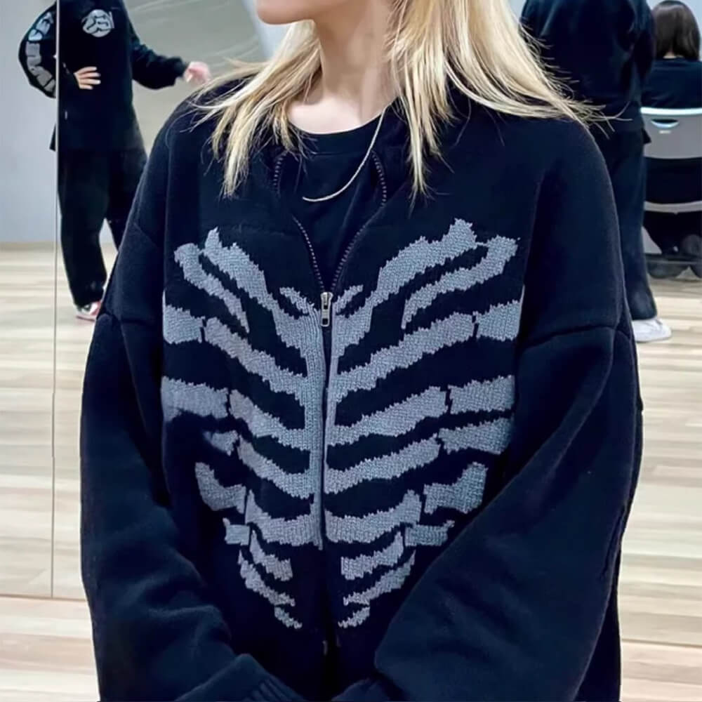 NAVY HEART SKELETON ZIP-UP SWEATER WITH STRIKING SKELETON GRAPHIC