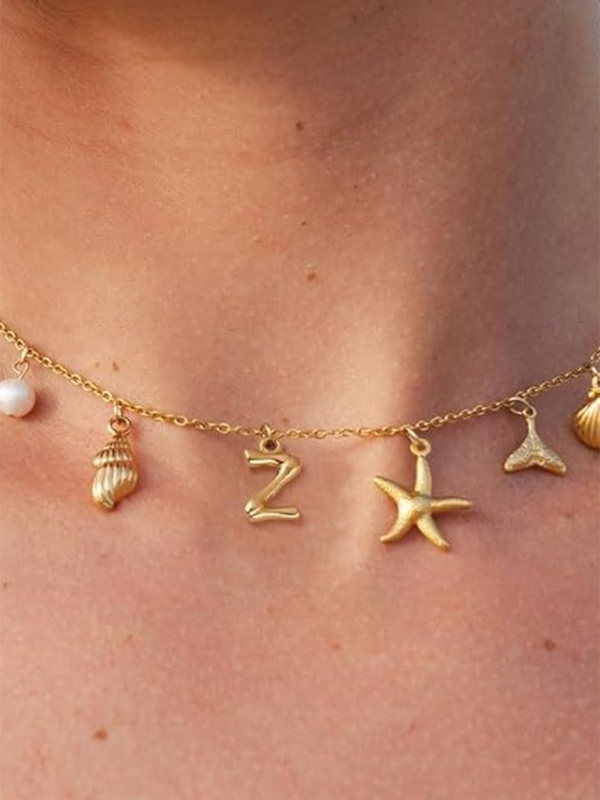 New Fashion Pearl Ocean Shell Letter Necklace - Golden / Z