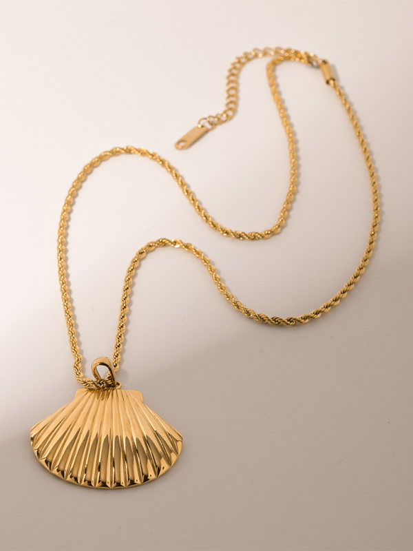 New summer beach style fashion ocean shell necklace - Golden / FREESIZE