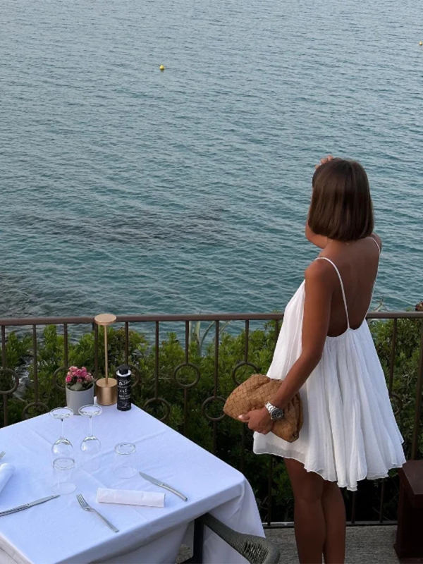 New women’s fluffy pleated hem sexy backless V-neck sleeveless suspender dress