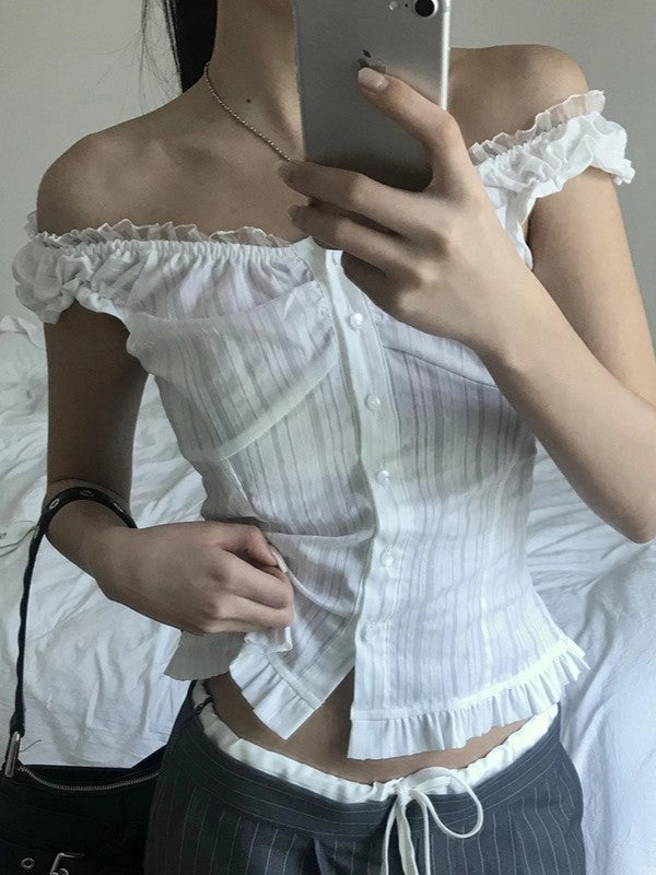 OFF-THE-SHOULDER BUTTON-DOWN BLOUSE WITH VINTAGE-INSPIRED LACE ACCENTS