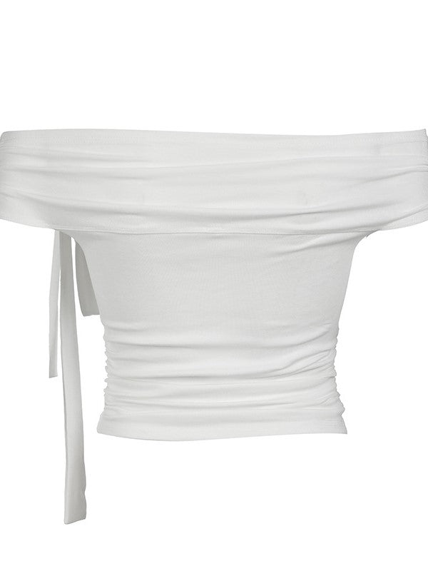 OFF-THE-SHOULDER WHITE TOP WITH FLUTTER SLEEVES AND FLATTERING SILHOUETTE