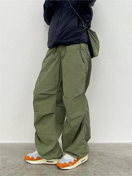 OLIVE GREEN BAGGY PANTS OVERSIZE PARACHUTE CARGO STYLE