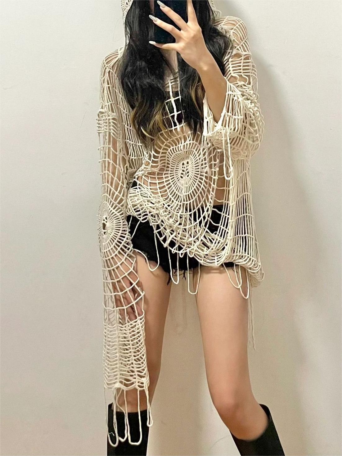 OVERSIZED CROCHETED TOP WITH OPEN CROCHET DESIGN