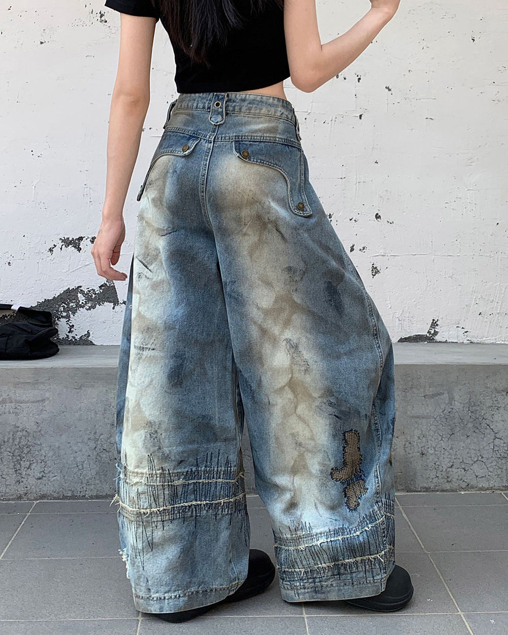 OVERSIZED SKETCH JEANS FOR MEN AND WOMEN IN MULTIPLE SIZES