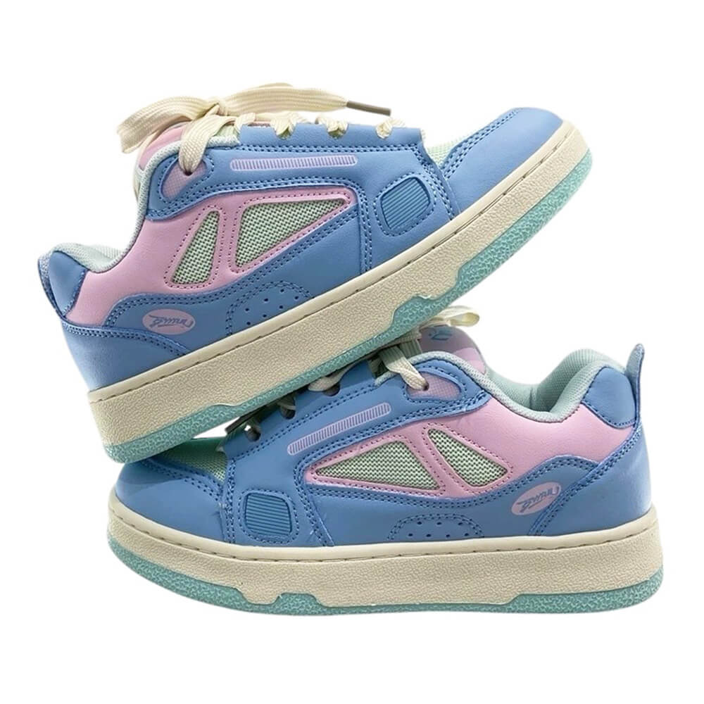 PASTEL SNEAKERS ENCHANTED WITH LIGHT BLUE AND PINK PANELS