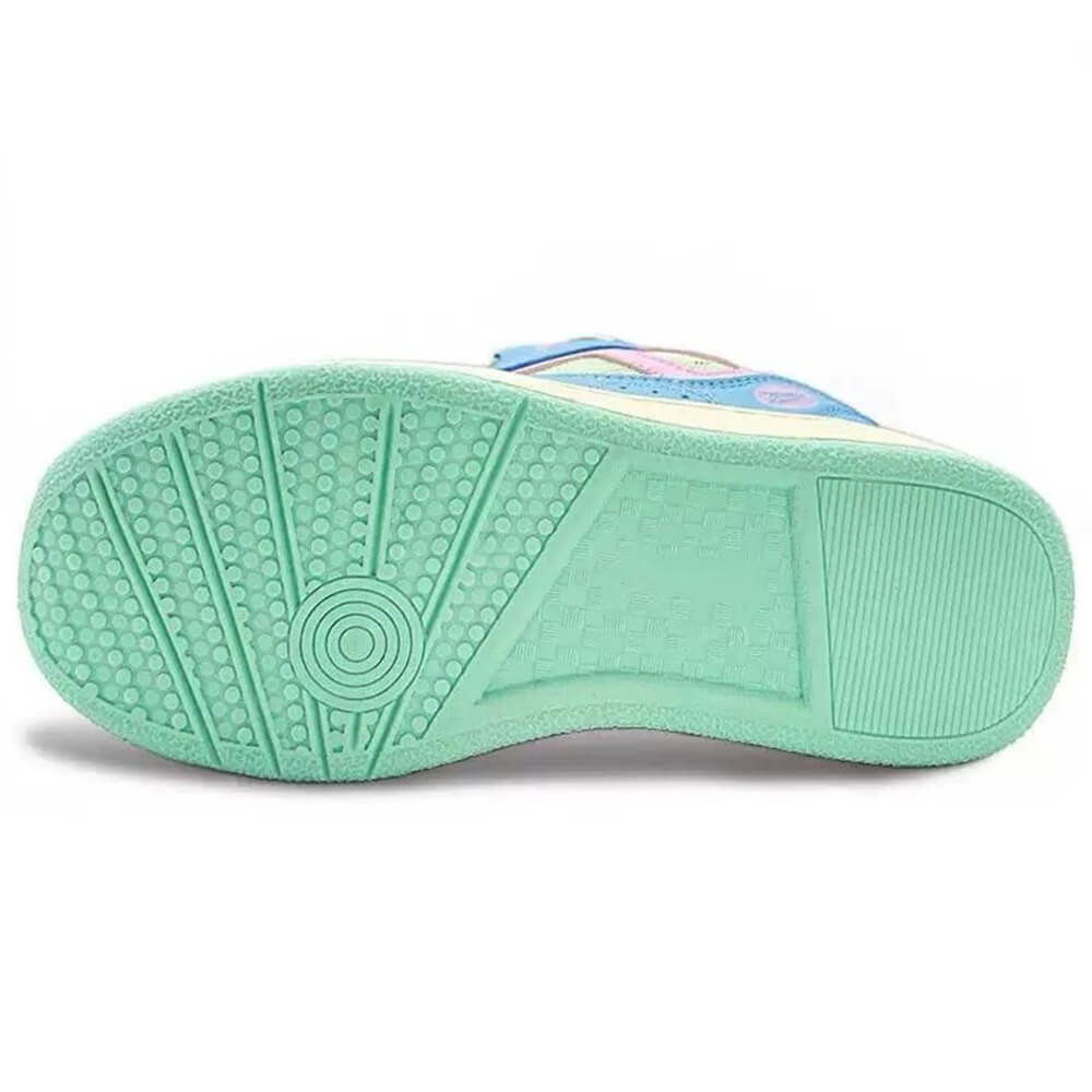 PASTEL SNEAKERS ENCHANTED WITH LIGHT BLUE AND PINK PANELS