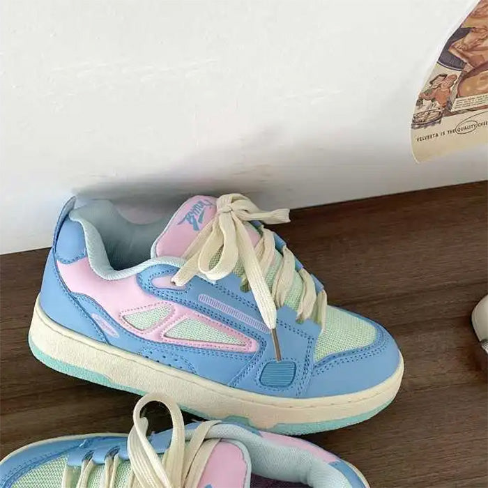 PASTEL SNEAKERS ENCHANTED WITH LIGHT BLUE AND PINK PANELS