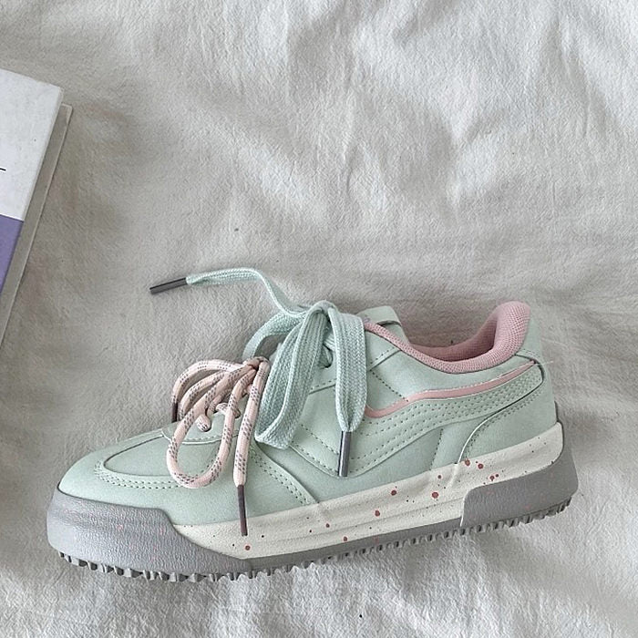 PASTEL SNEAKERS WITH PINK ACCENTS FOR WOMEN