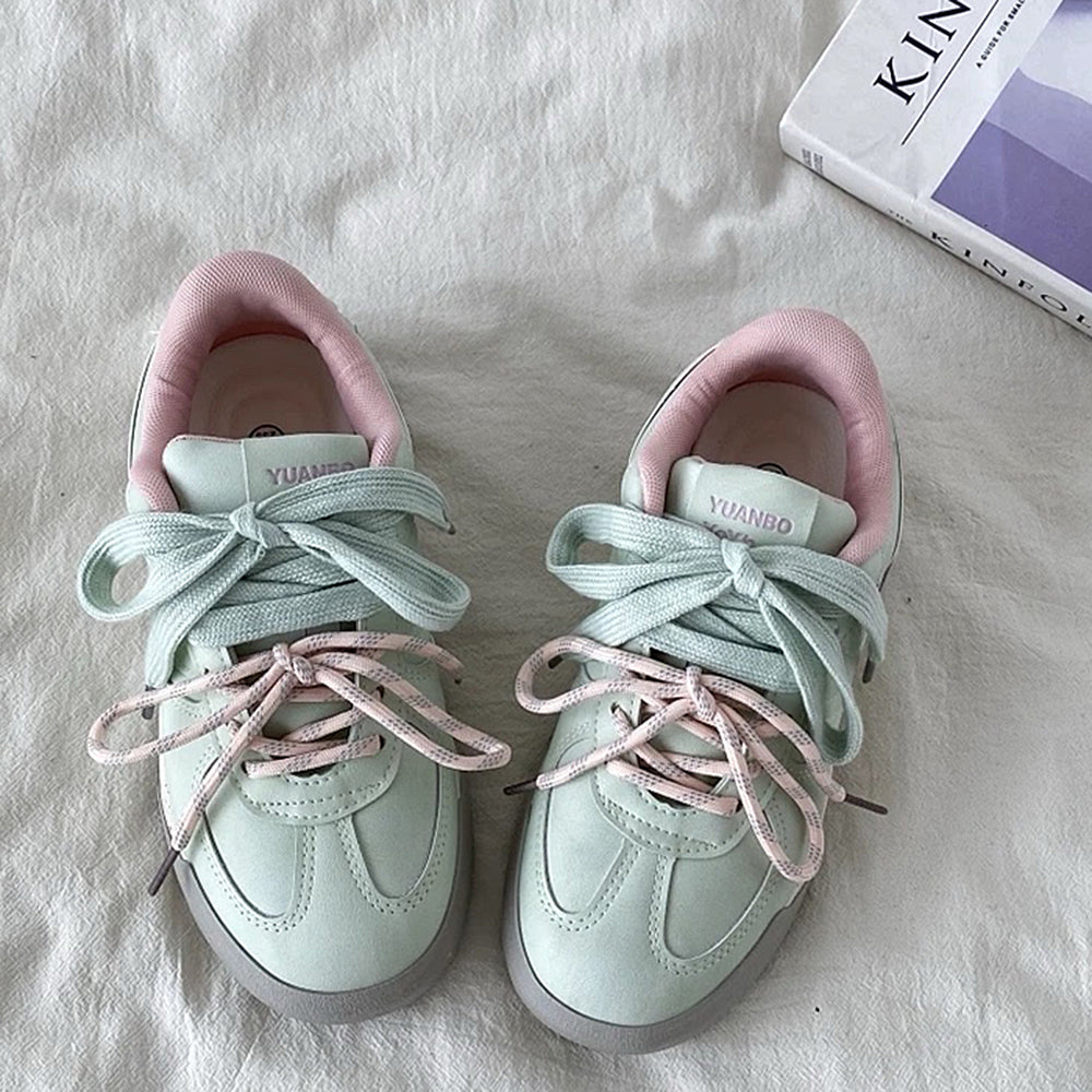 PASTEL SNEAKERS WITH PINK ACCENTS FOR WOMEN