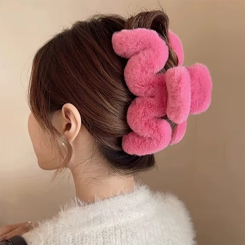 PINK FLUFFY WAVE HAIR CLAW