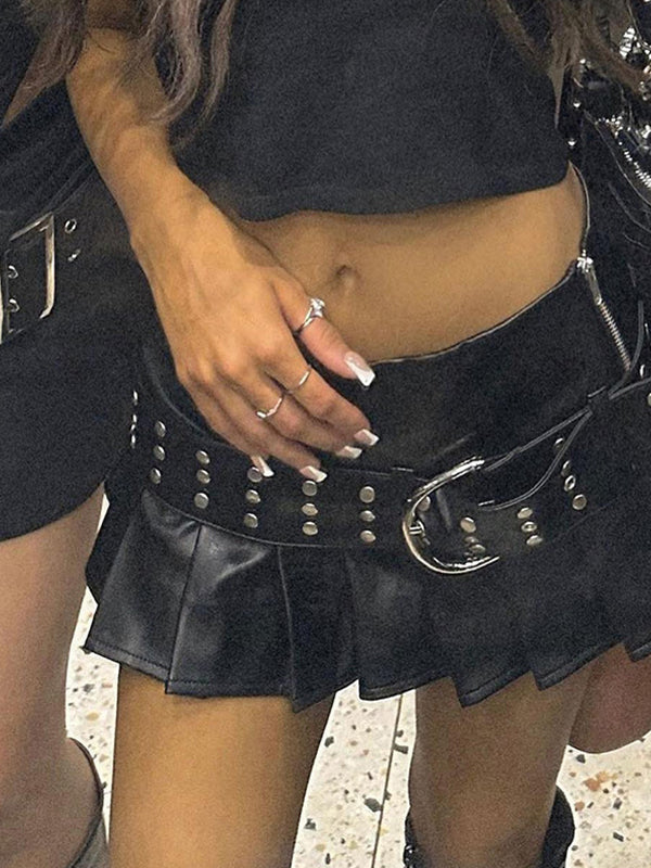 PLEATED MINI SKIRT WITH STUDDED BELT - PLEATED SLIT LEATHER STYLE