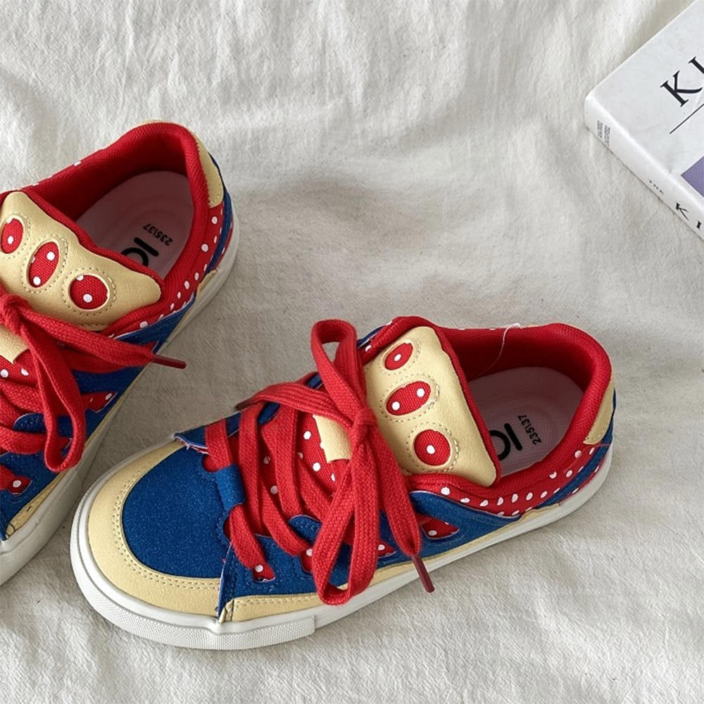 POLKA DOT RETRO LOW-TOP SNEAKERS: RED POLKA DOT PATTERN