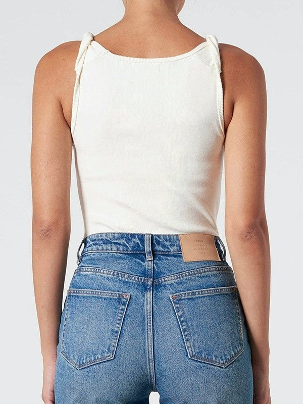 RIBBED TANK TOP IN VERSATILE SOLID COLOR