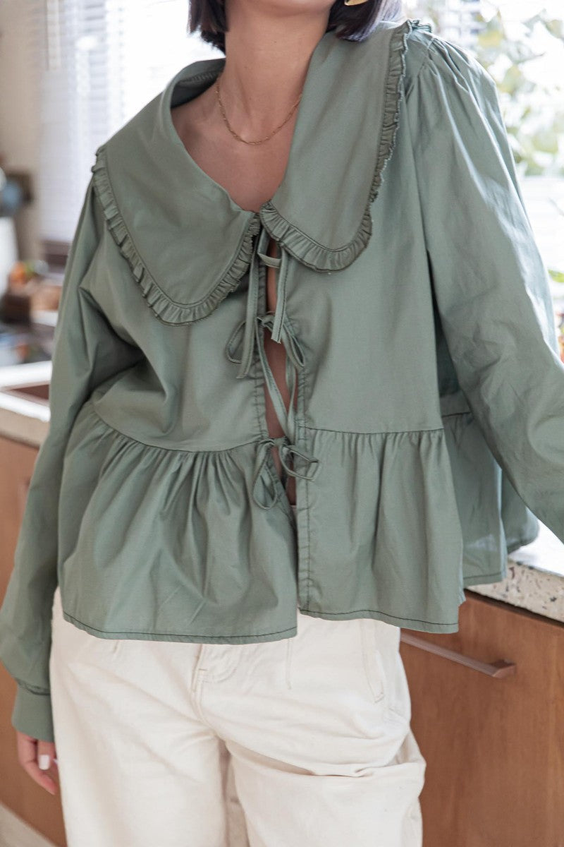 RUFFLED-COLLAR BLOUSE WITH LONG SLEEVES AND SOPHISTICATED LAPEL COLLAR