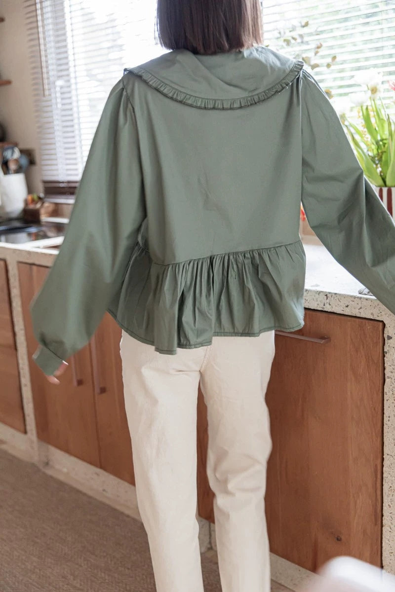 RUFFLED-COLLAR BLOUSE WITH LONG SLEEVES AND SOPHISTICATED LAPEL COLLAR