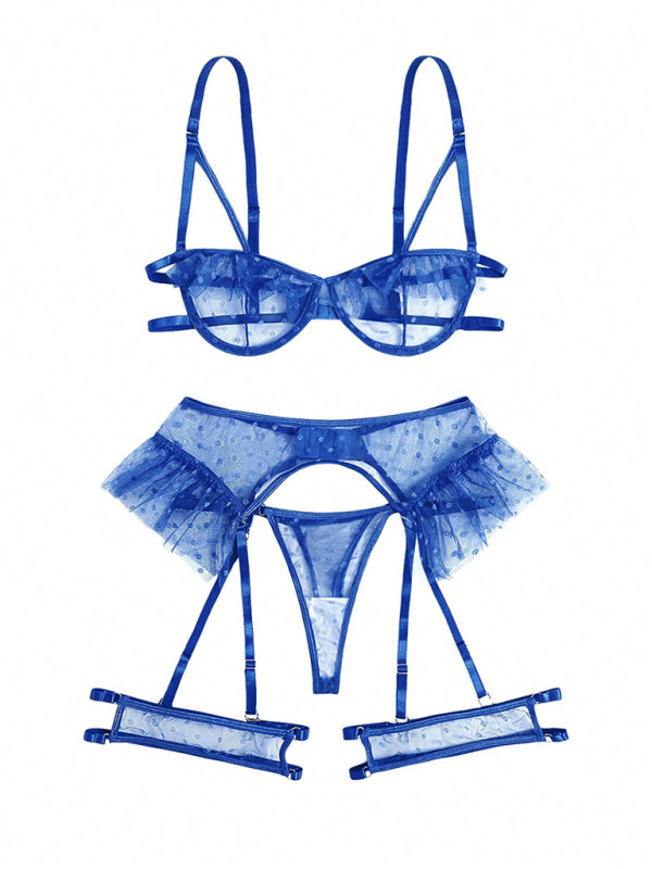 Blue lingerie set featuring a three-point bra and matching panties for a seductive look