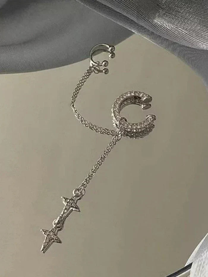 SILVER EAR CUFF WITH STAR CHARMS AND Y2K STAR PENDANT ACCENT