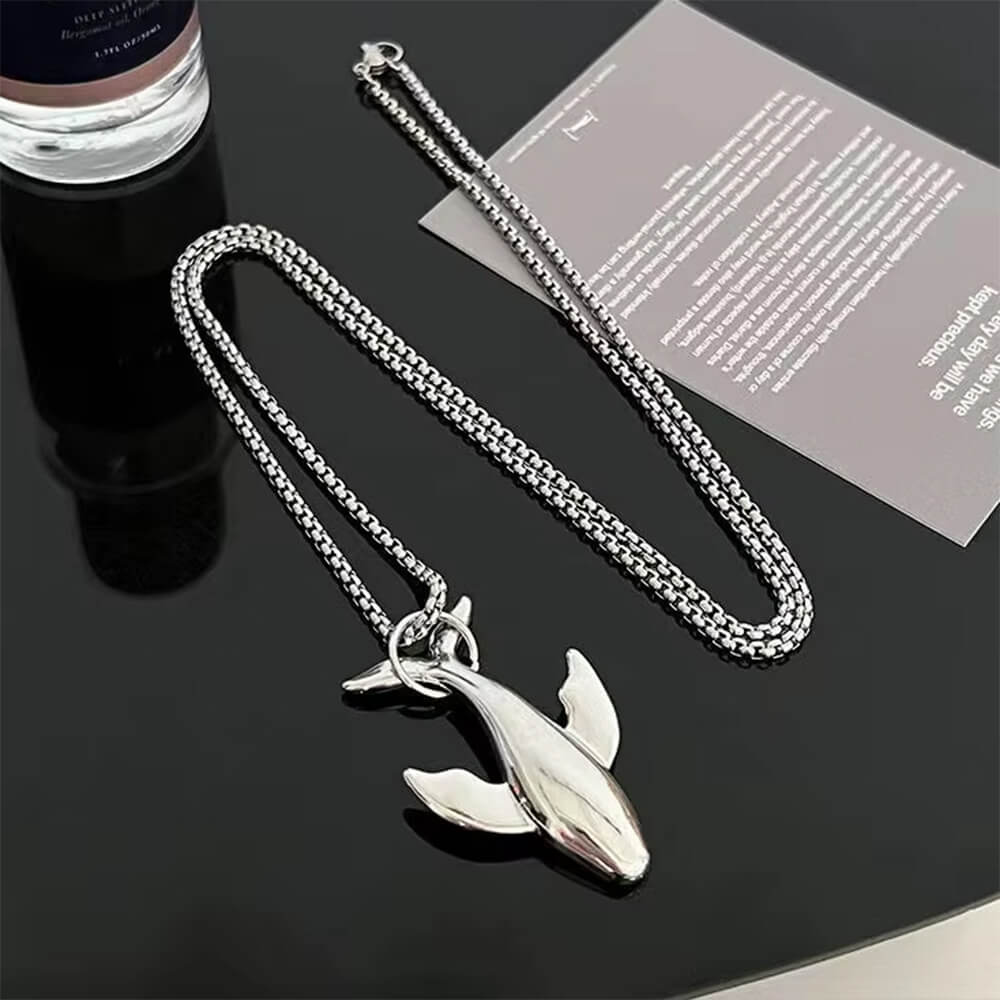 SILVER WHALE PENDANT NECKLACE