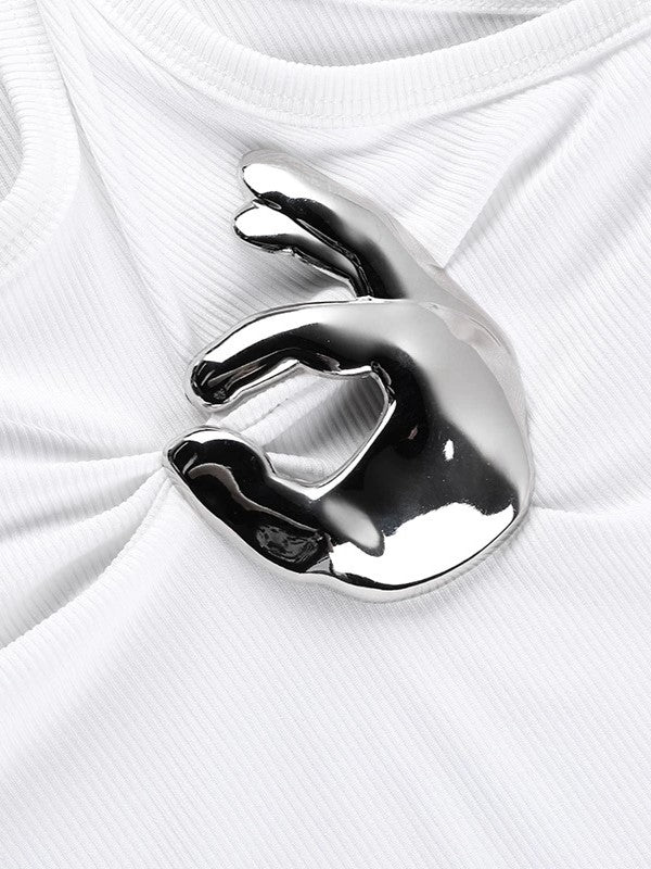 SLIM FIT BLACK SLEEVELESS TANK TOP WITH SILVER HAND CLASP - URBAN FLAIR