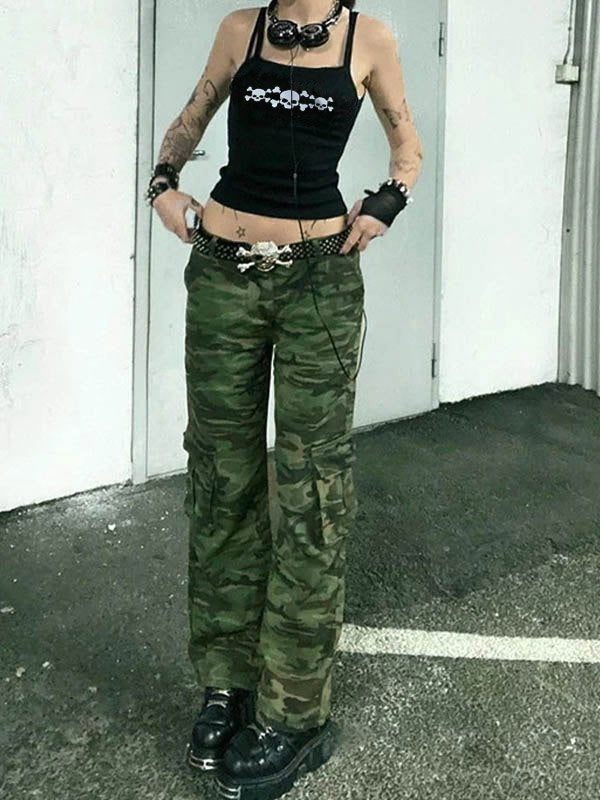 SLIM FIT BLACK TANK TOP WITH SKULL PATTERN Y2K DESIGN