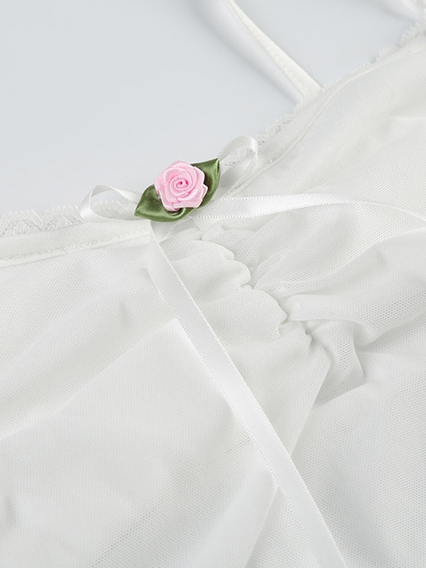 SLIM FIT CAMISOLE WITH LACE TRIM AND ROSE ACCENTS, FIT SWEETHEART