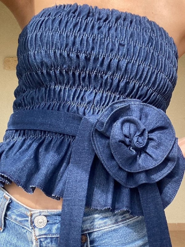 SLIM FIT DENIM STRAPLESS TOP WITH FLOWER DETAIL