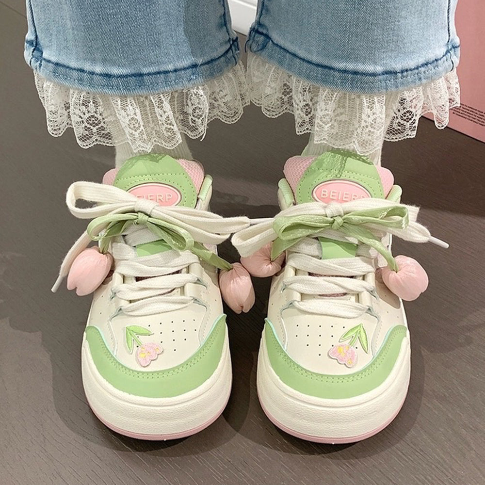SNEAKERS: DREAMY TULIP LACED SNEAKERS