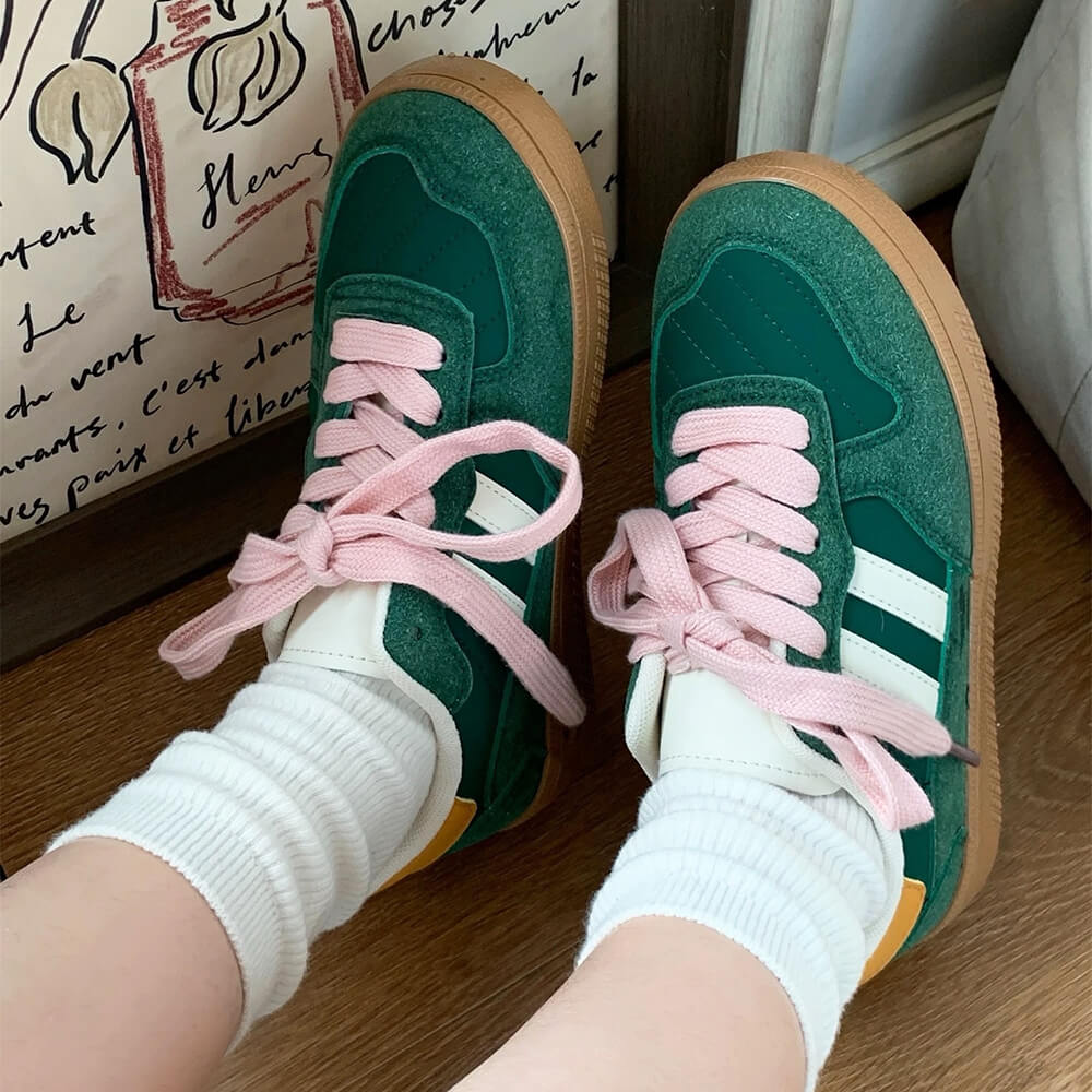 SNEAKERS: SATURDAY SCHOOL VINTAGE ATHLETIC HEEL TAB