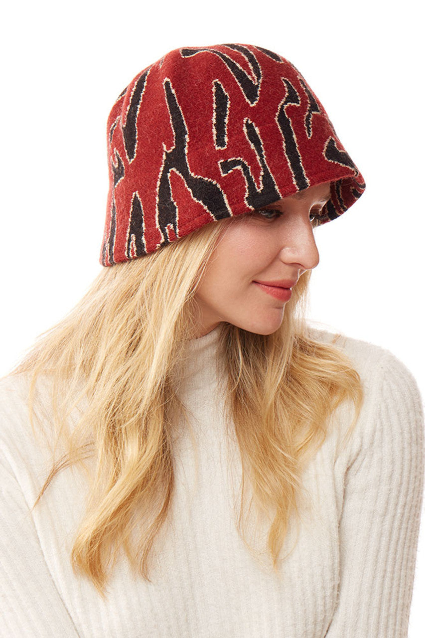 SOFT FABRIC LEOPARD BUCKET HAT